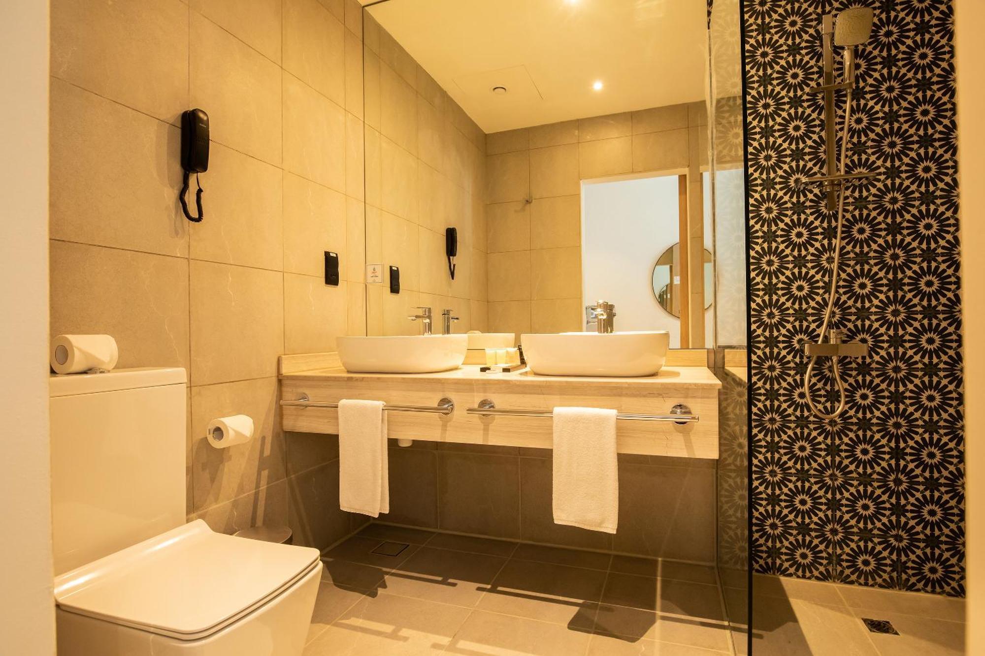 Grand Kingsgate Jaddaf Waterfront By Millennium 4*