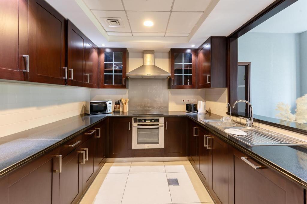 Apartment Modern Luxury 2br At Bd 29 Blvd