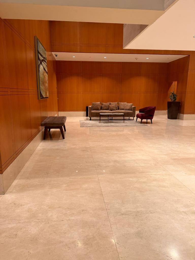 Apartment Modern Luxury 2br At Bd 29 Blvd Dubai