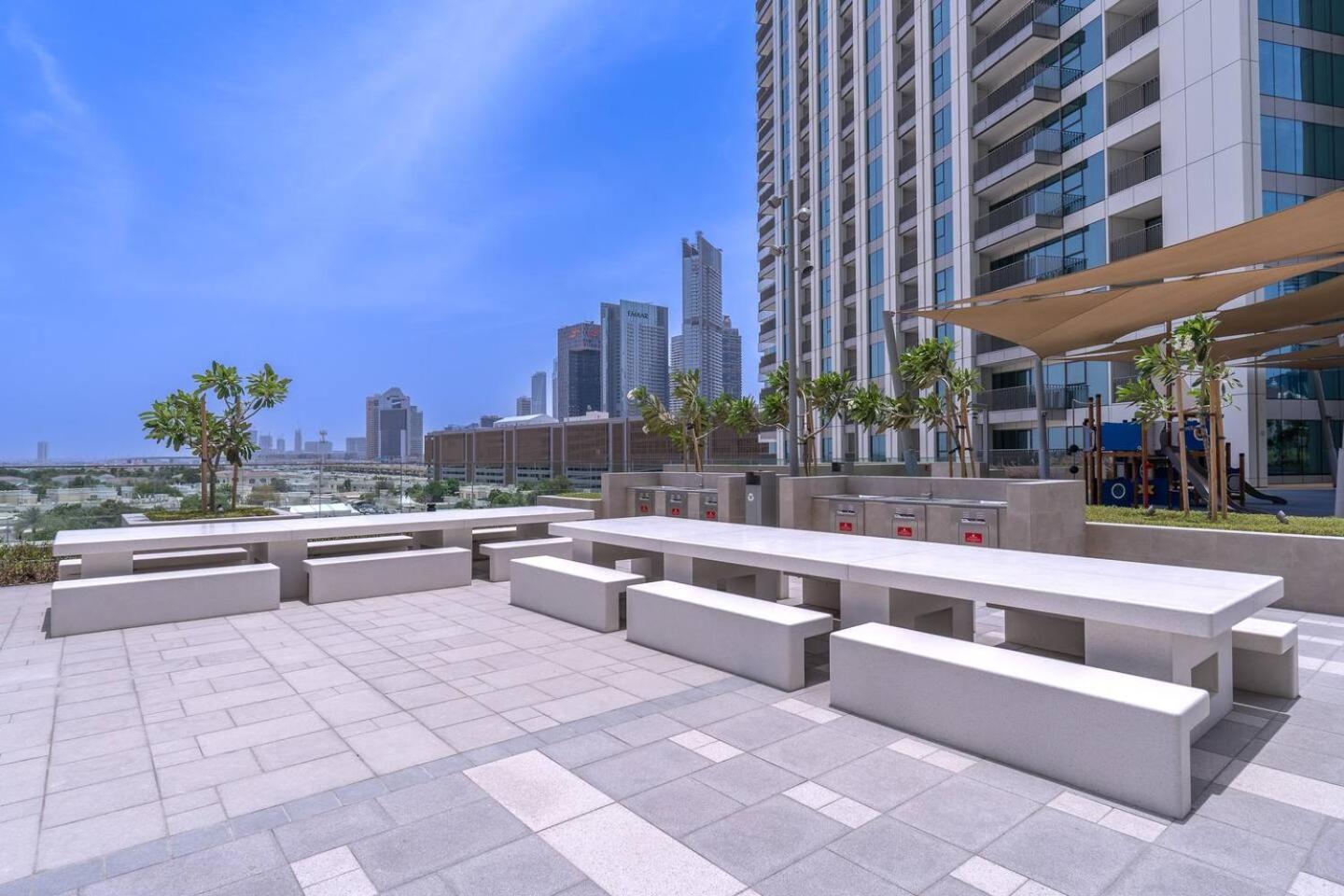 Stunning Views, Luxury By Chi Living * Dubai