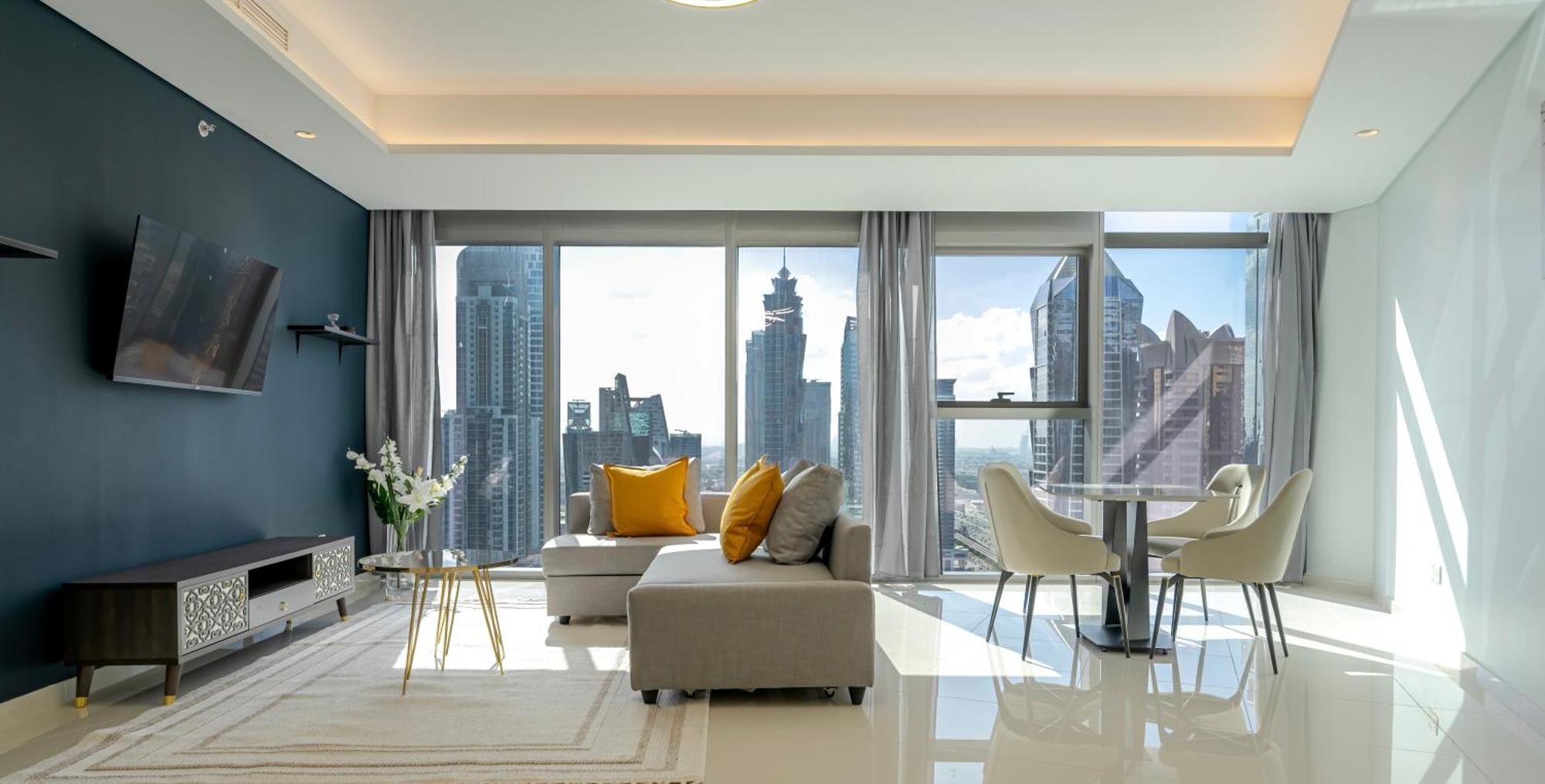 Magical With Rooftop Pool & Burj Khalifa View Apartment *