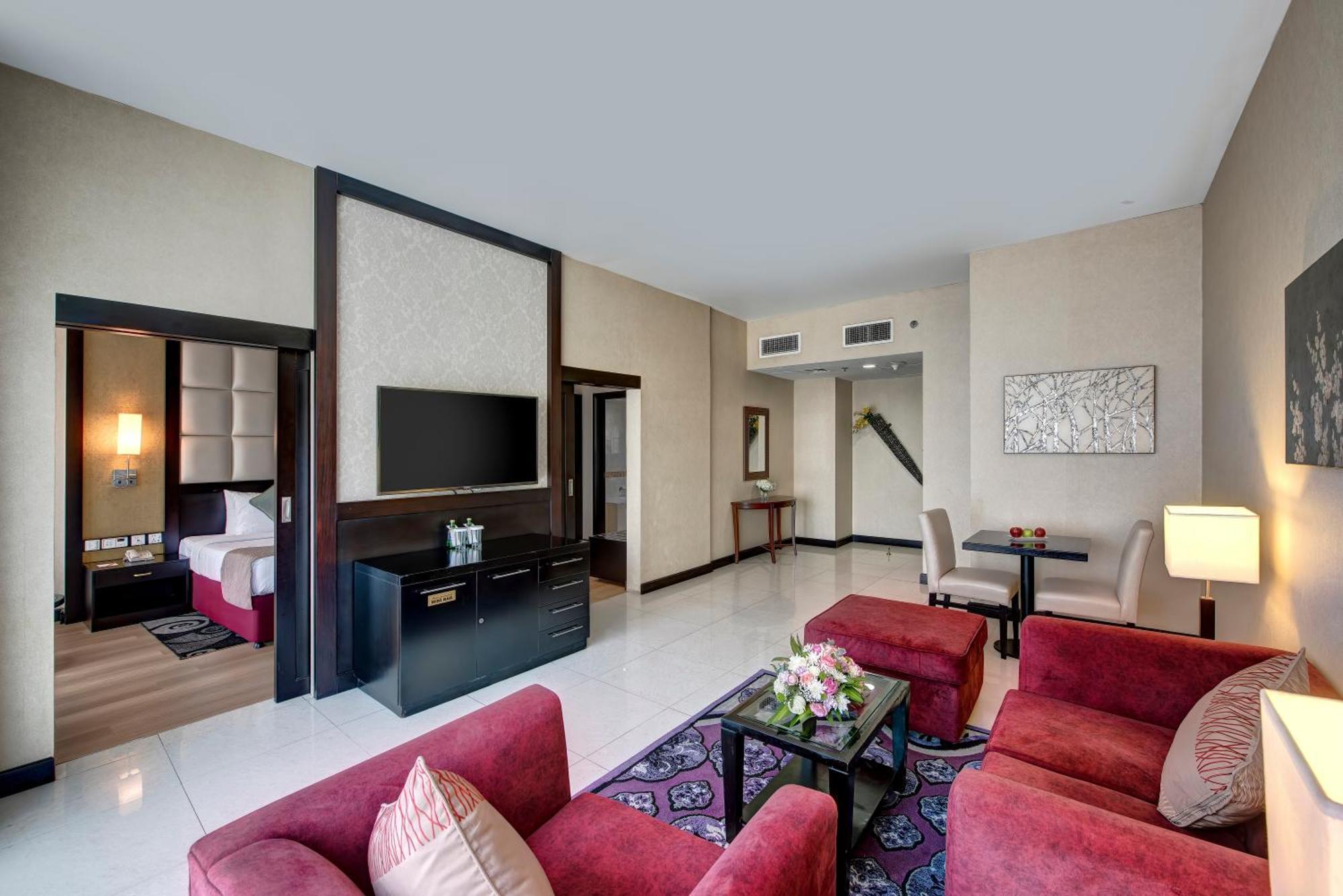 Grandeur Al Barsha Hotel 4*