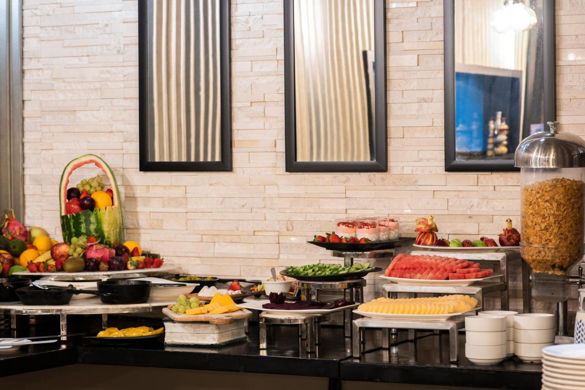 Grandeur Al Barsha Hotel