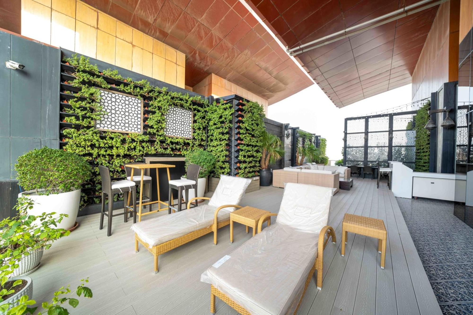 Apartment Exclusive Luxury 4 Bedroom Palm Penthouse *