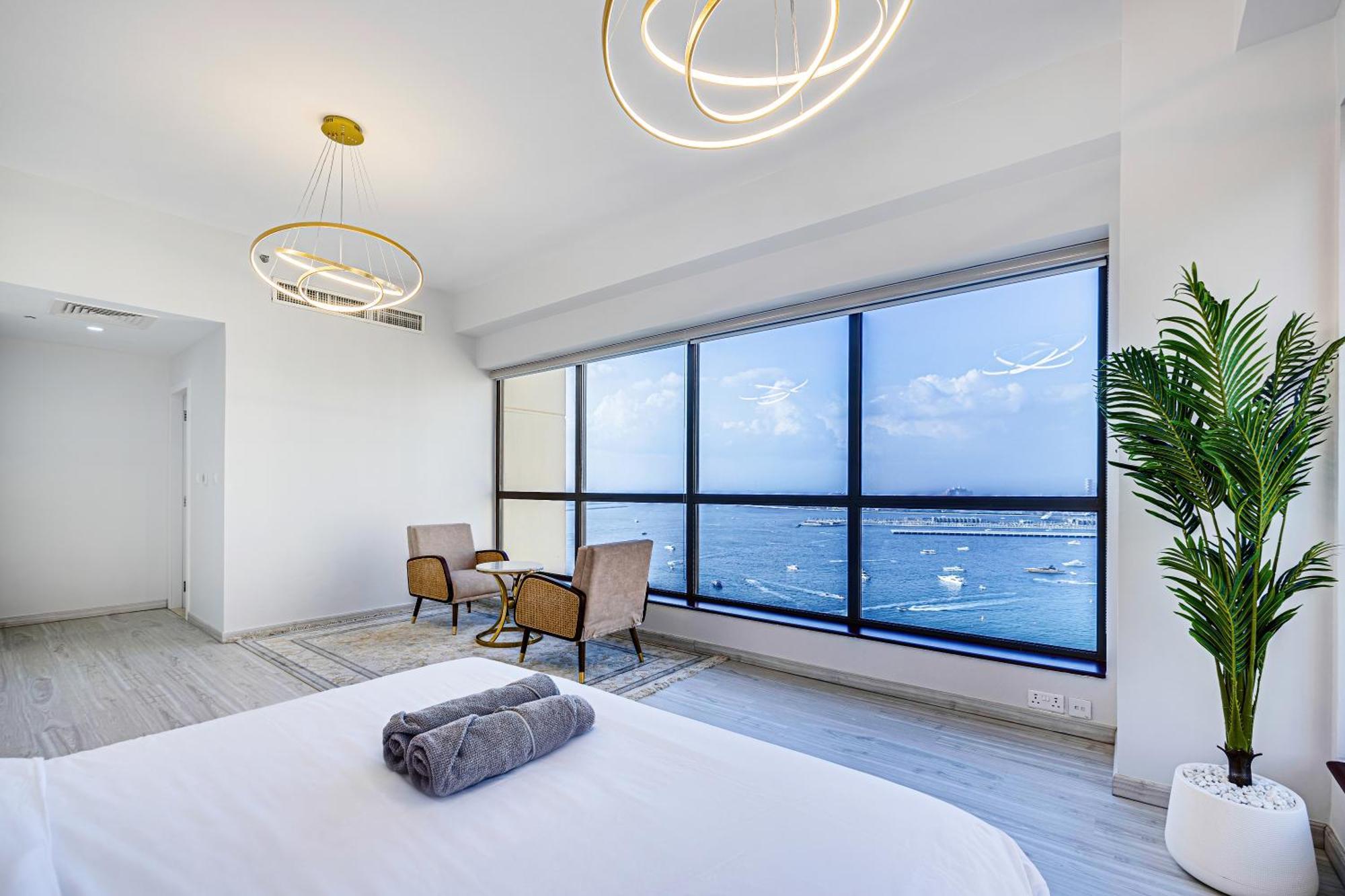 Apartment Jbr 3 Bedroom With Fantastic Ocean View