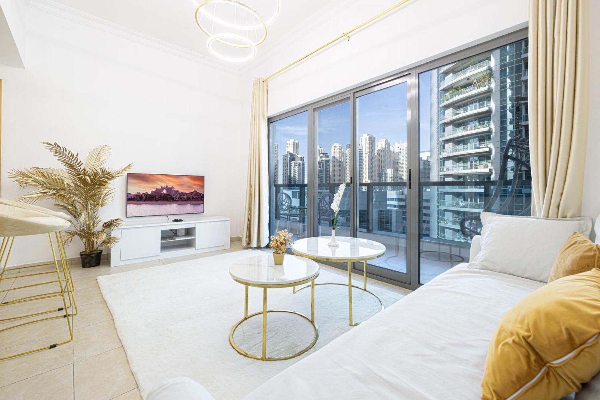 Luxury And Spacious Full Marina View Apartment *