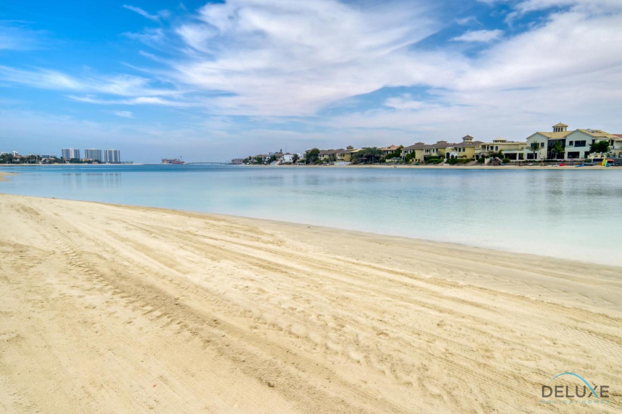 Premier 6br With Assistant's And Private Pool In Frond E Palm Jumeirah By Deluxe Homes Apartment Dubai