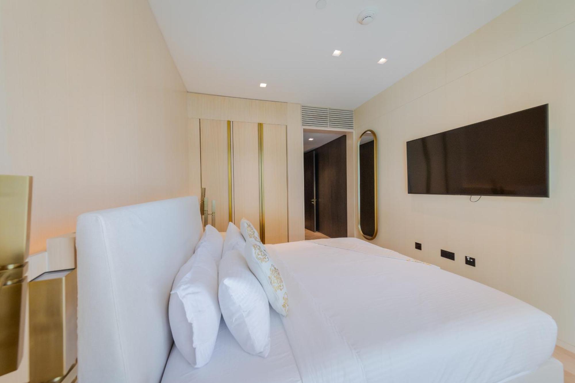 Eden's Homes & - Five Palm Residences Penthouses * Dubai