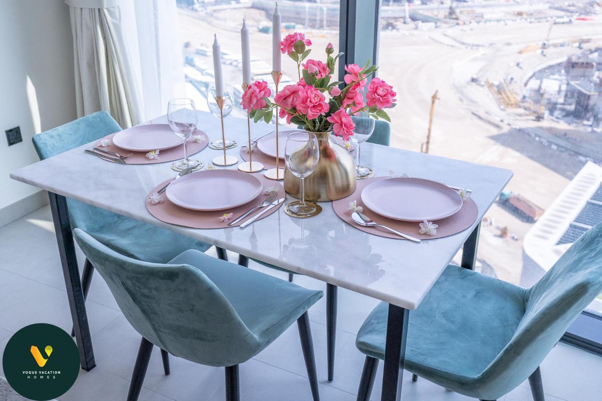 Vogue Sobha Hartland Lush Oasis Near Downtown Apartment