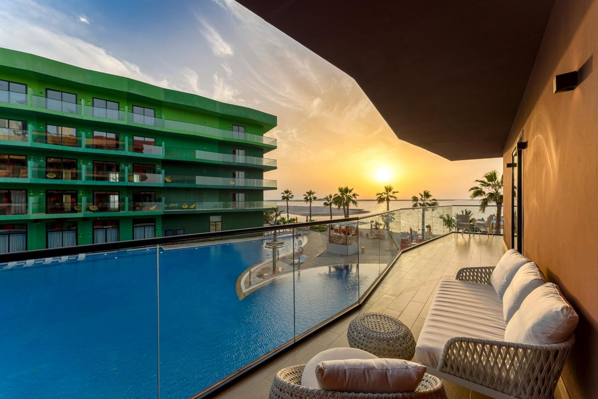 Voco Monaco By Ihg, Adults Only, World Islands Otel Dubai
