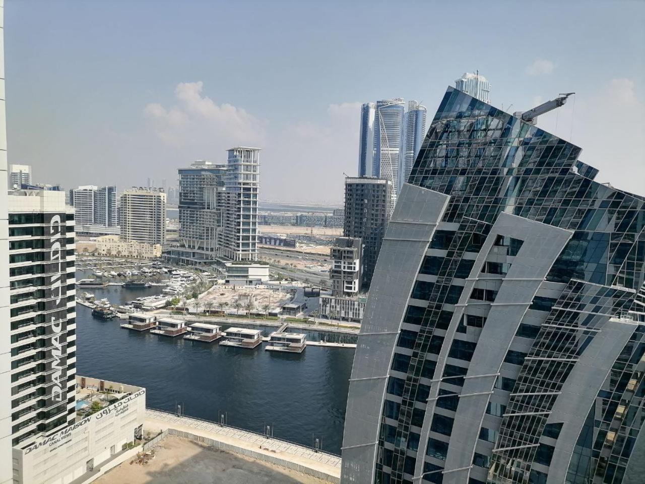 Apartment Downtown. Canal View From The Charming Terrace