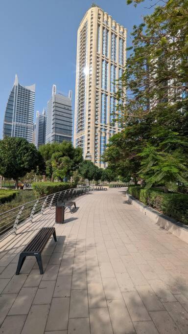 Premium 1bhk Near Metro Station Marina & Jbr *