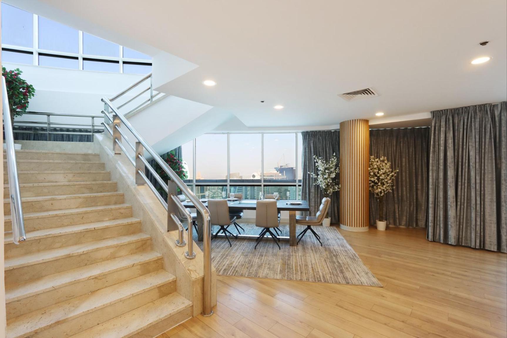 Apartment Duplex Penthouse With Maid's - Marina - Livbnb *