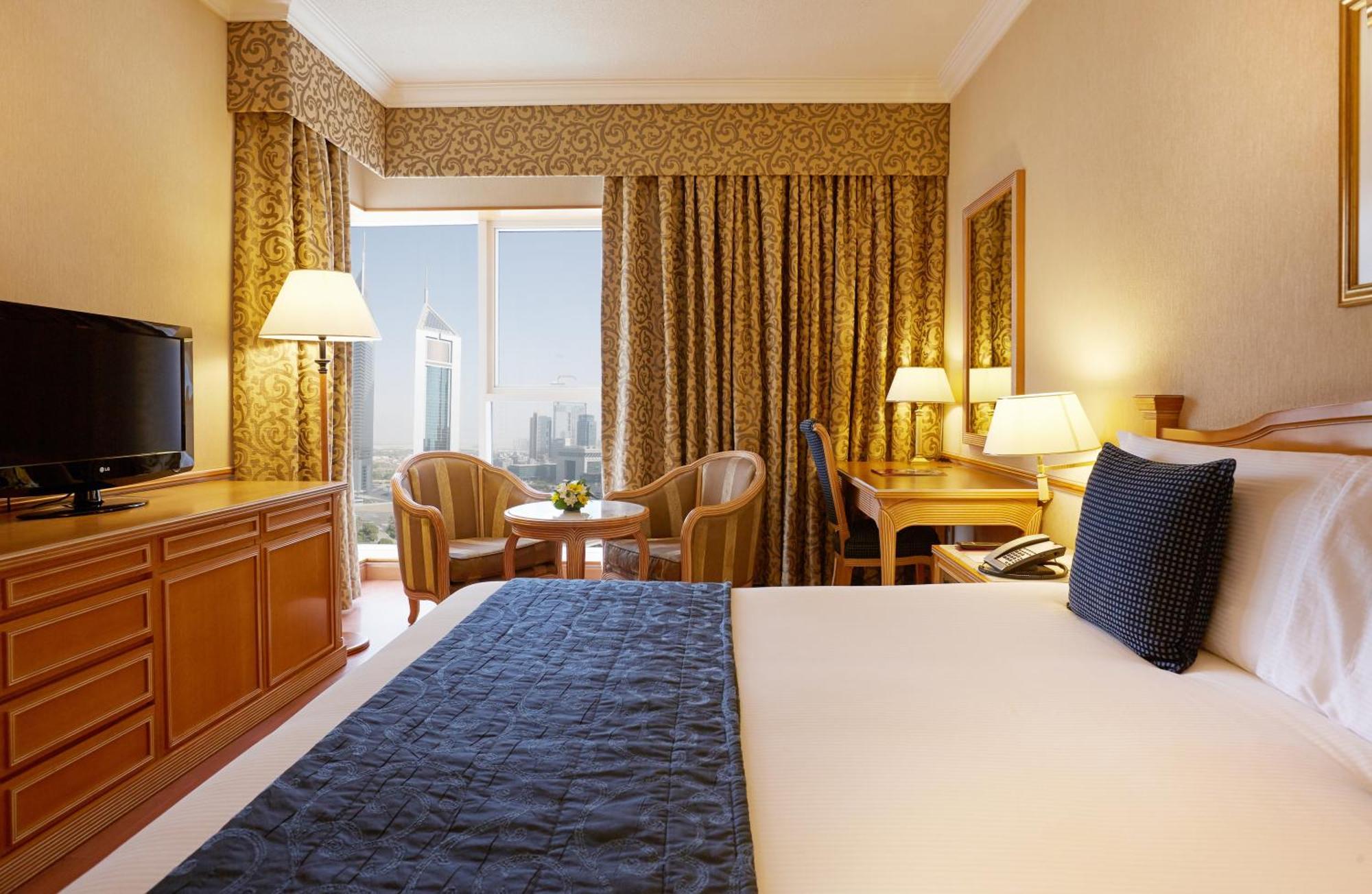 Millennium Plaza Downtown, Hotel 5*