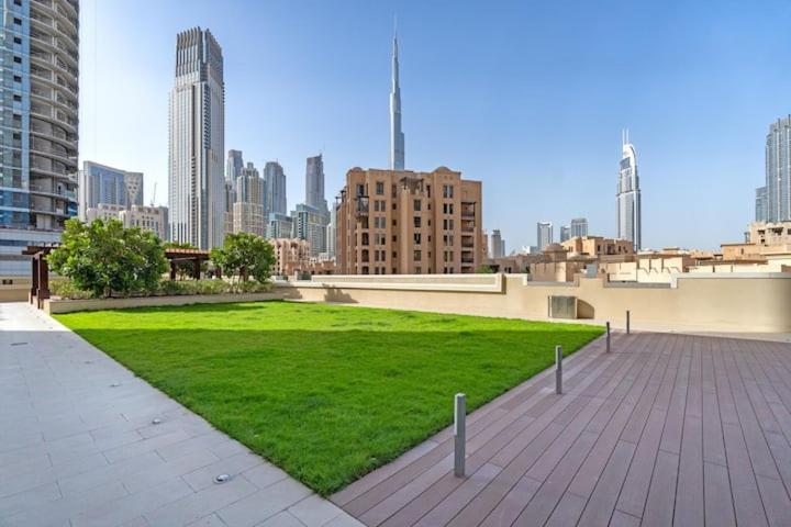 Apartment Burj Khalifa View - 2br And Maid - Downtown *