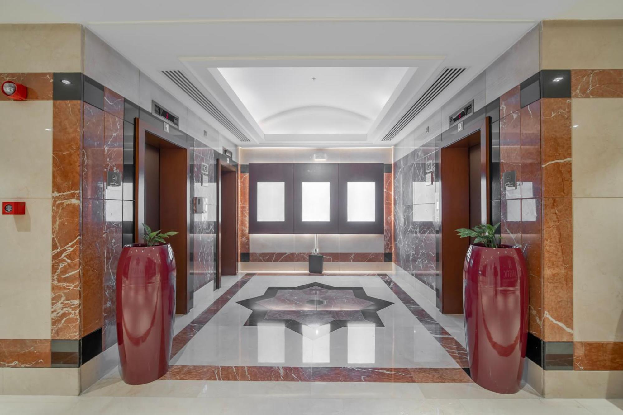 Majestic Premier Burdubai Hotel 4*