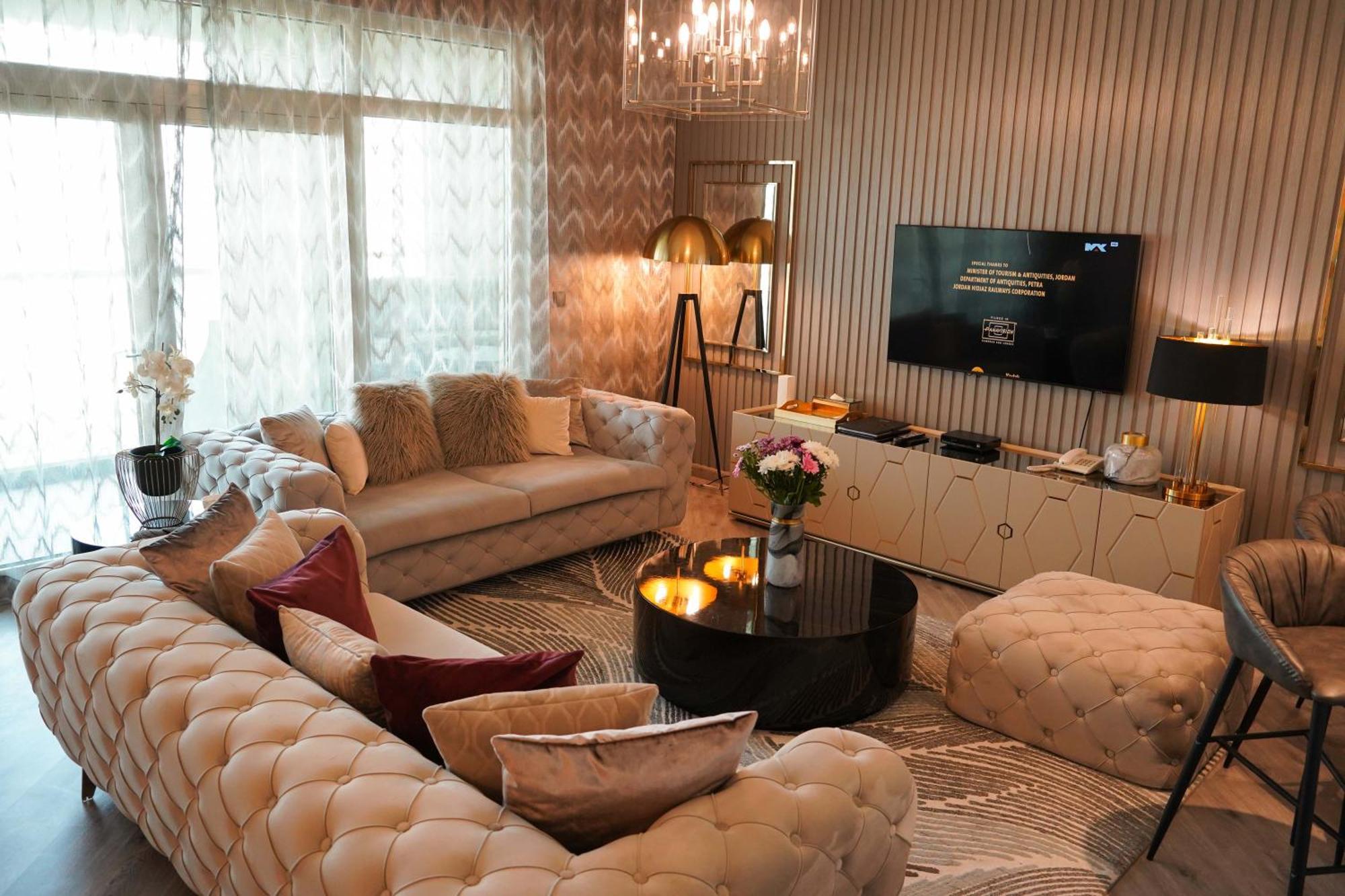 Royal Club By Rvhr, Palm Jumeirah Apartment