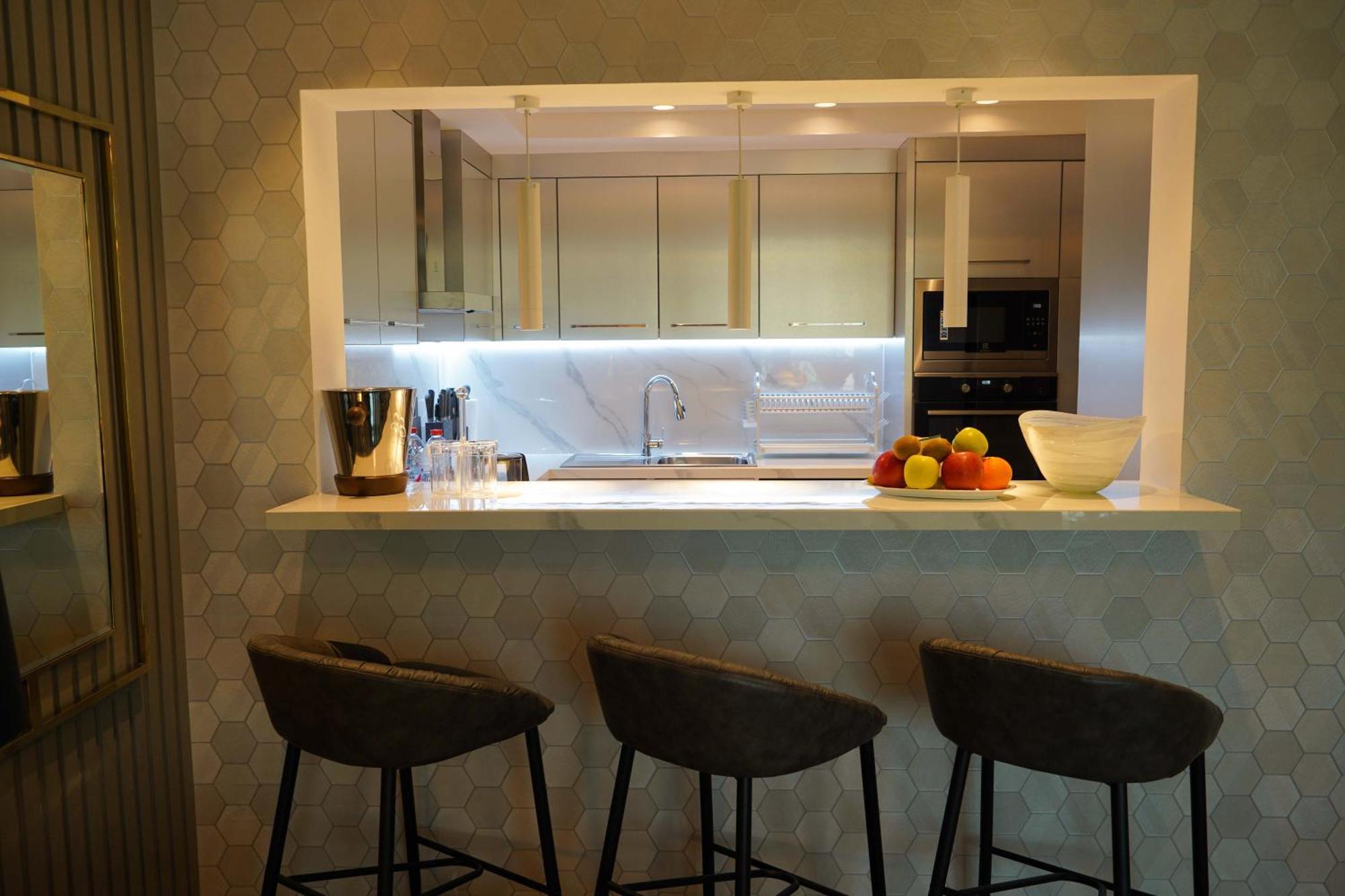 Royal Club By Rvhr, Palm Jumeirah Apartment *