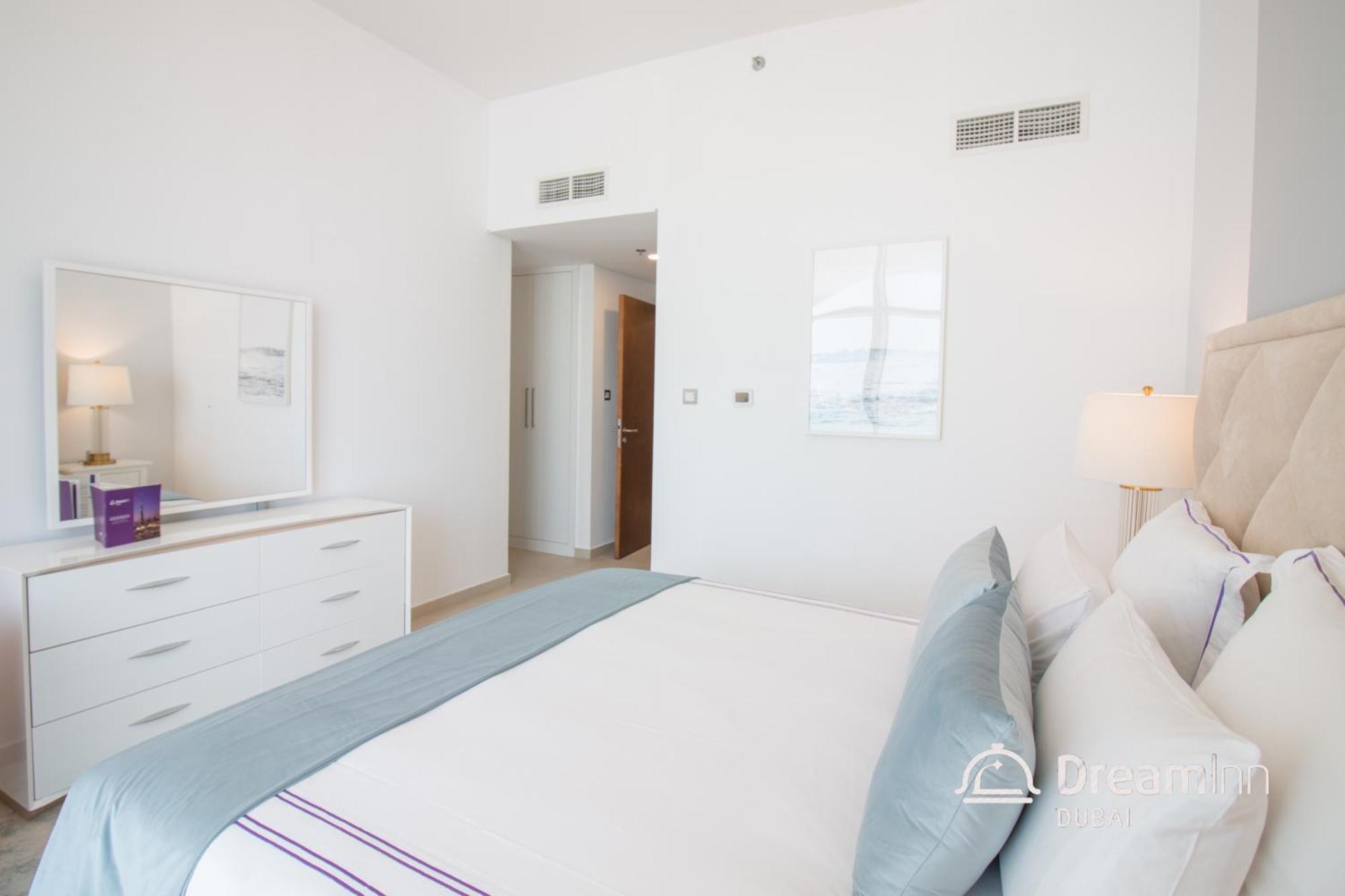 Apartment Dream - Mina By Azizi Dubai