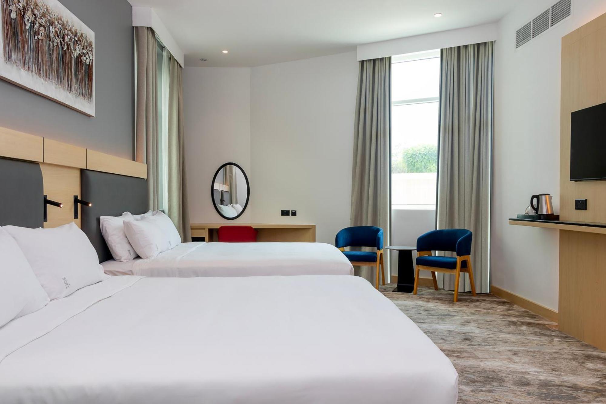 Express Airport By Ihg Hotel 3*