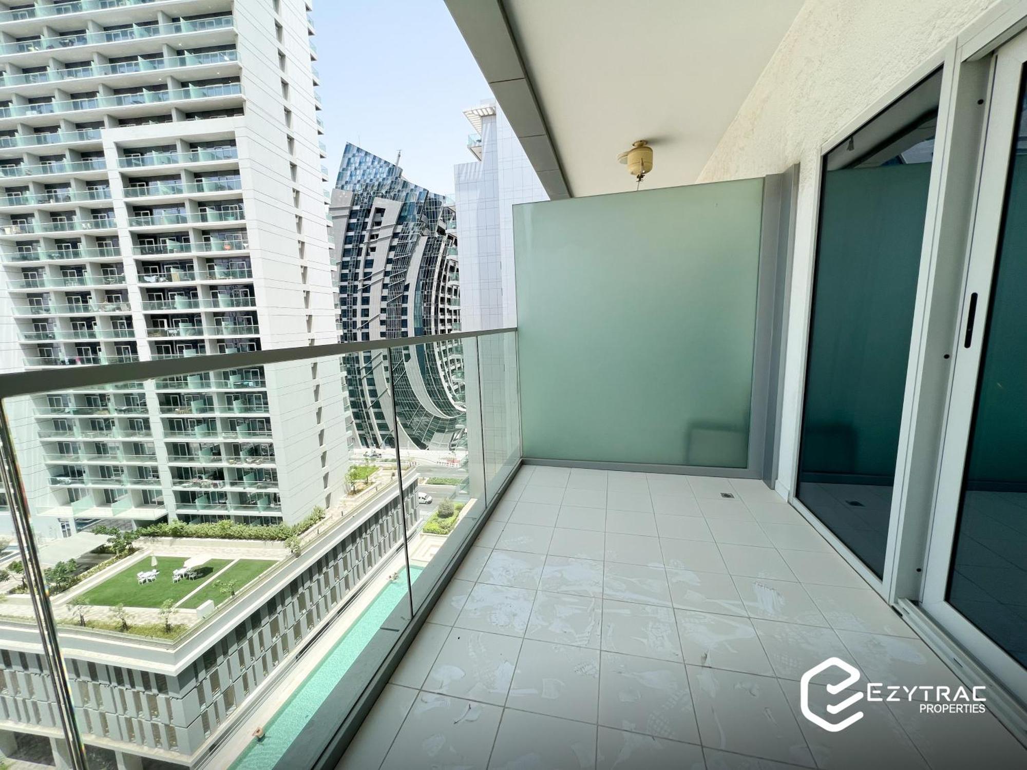 In Damac Majestine Business Bay - Ezytrac *