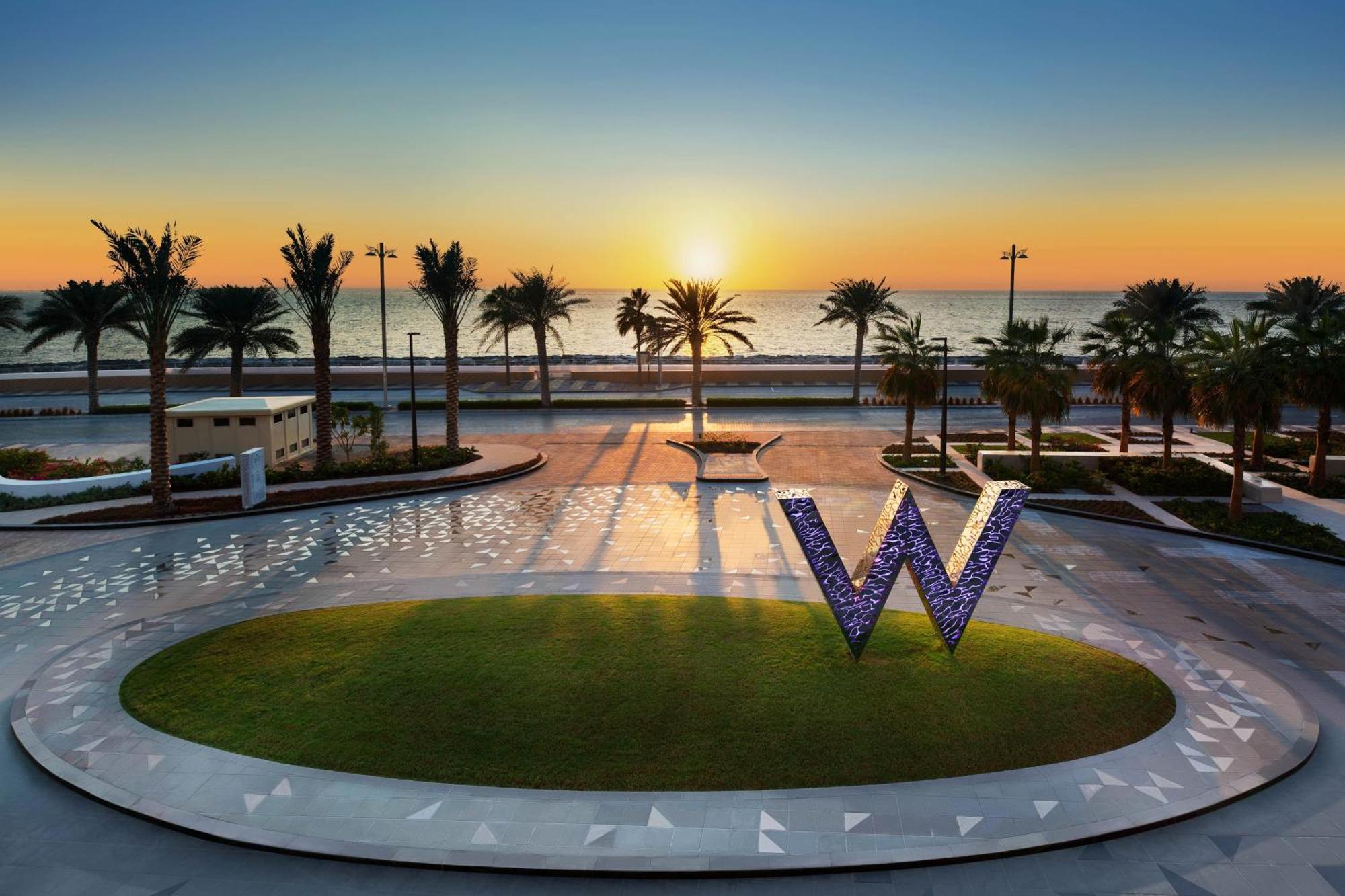 Resort W - The Palm 5*