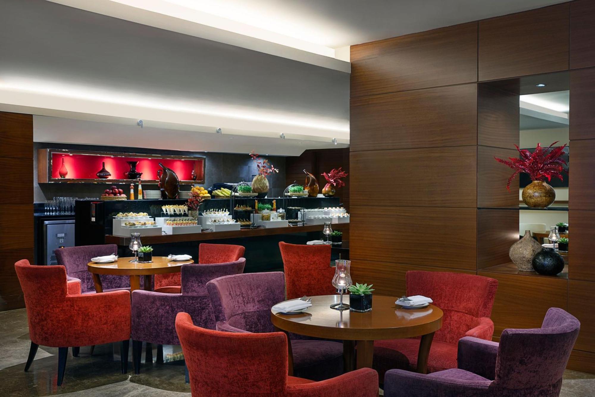 Hotel Sheraton Creek & Towers Dubai