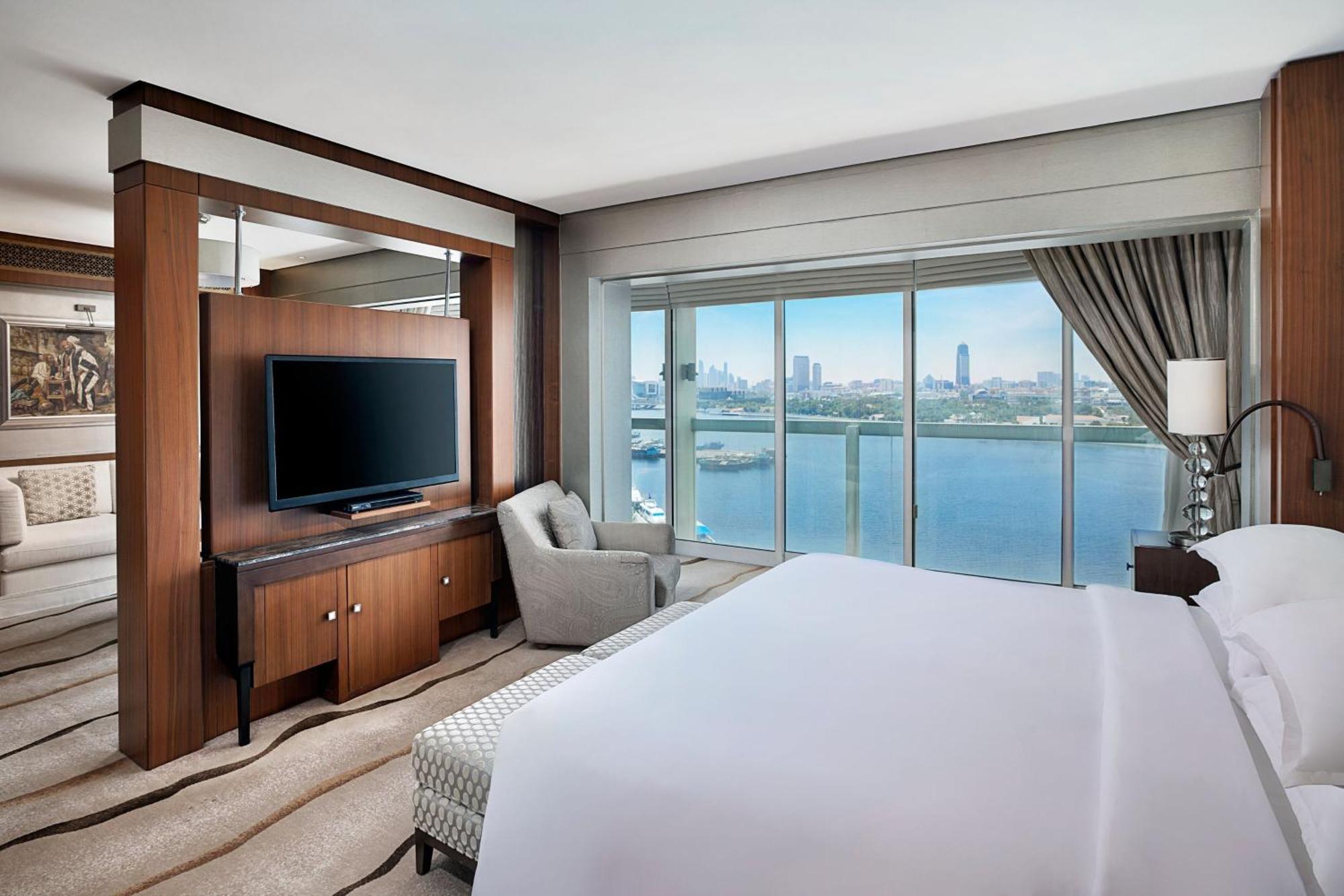 Sheraton Creek & Towers