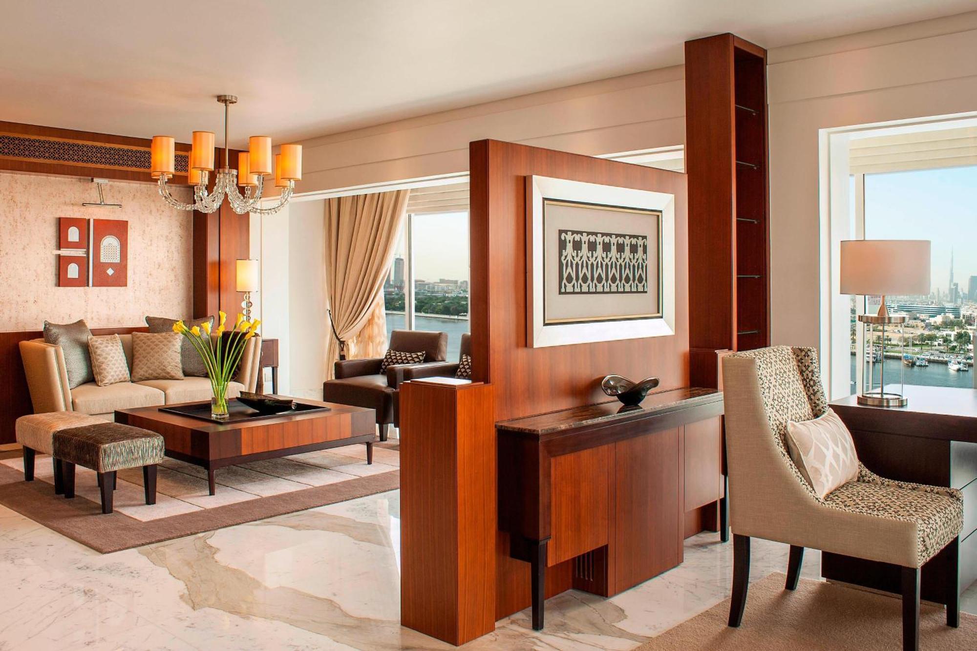 Sheraton Creek & Towers Hotel 5*
