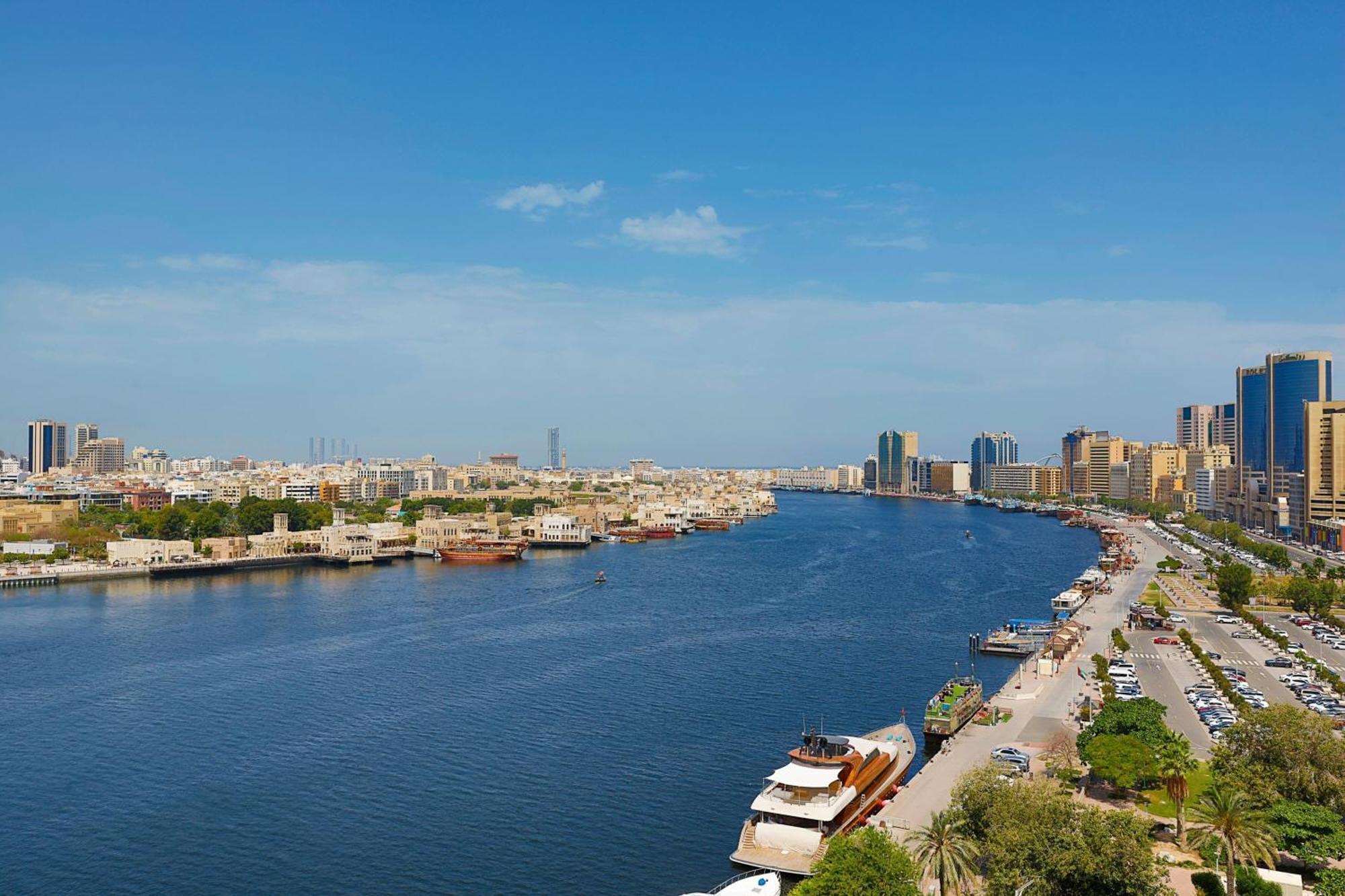Sheraton Creek & Towers 5*