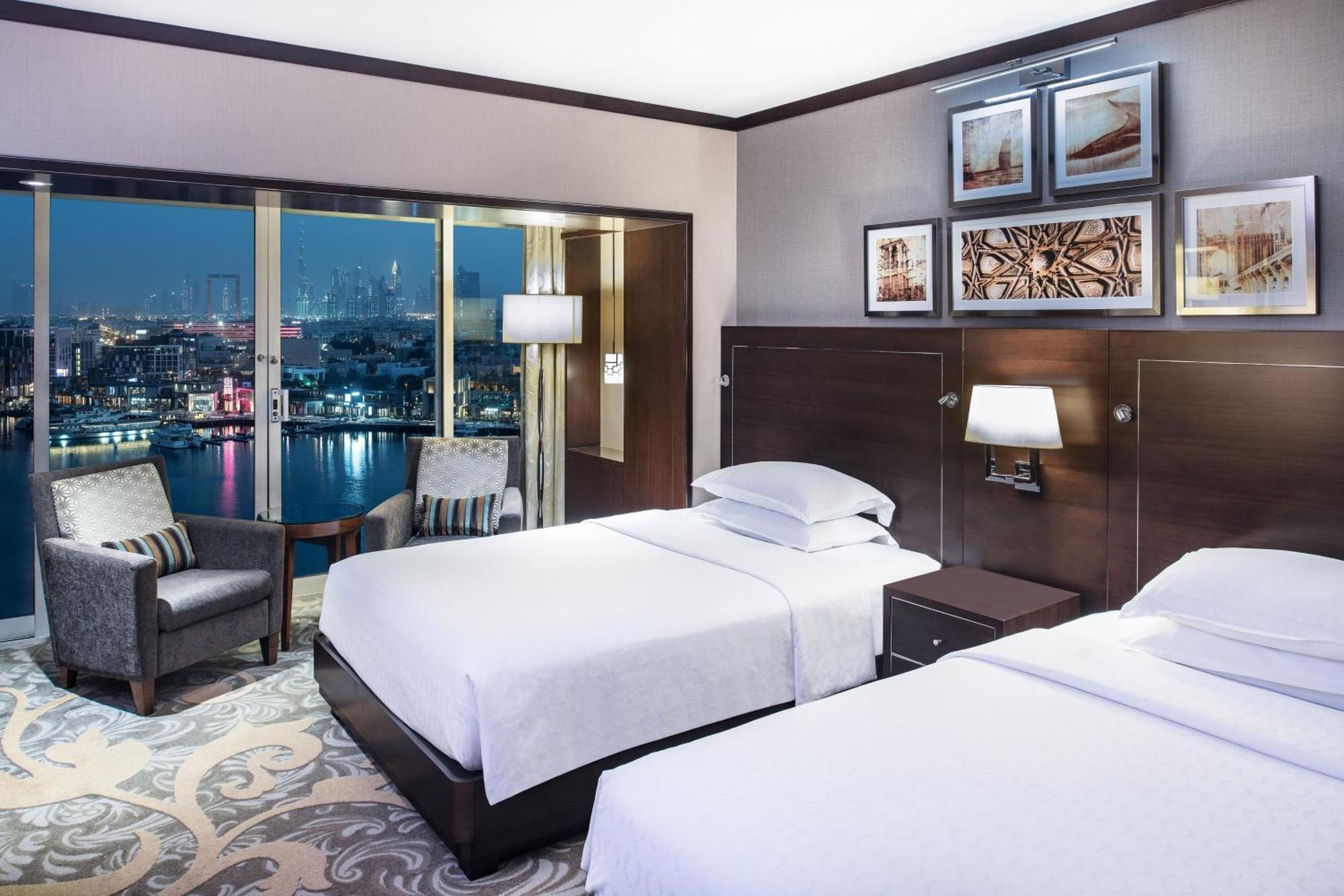 Hotel Sheraton Creek & Towers Dubai