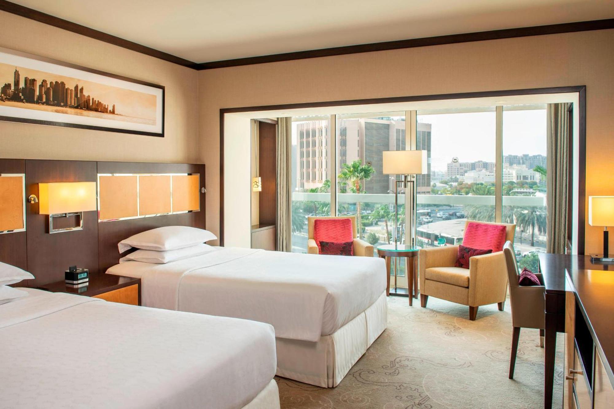 Sheraton Creek & Towers Hotel Dubai