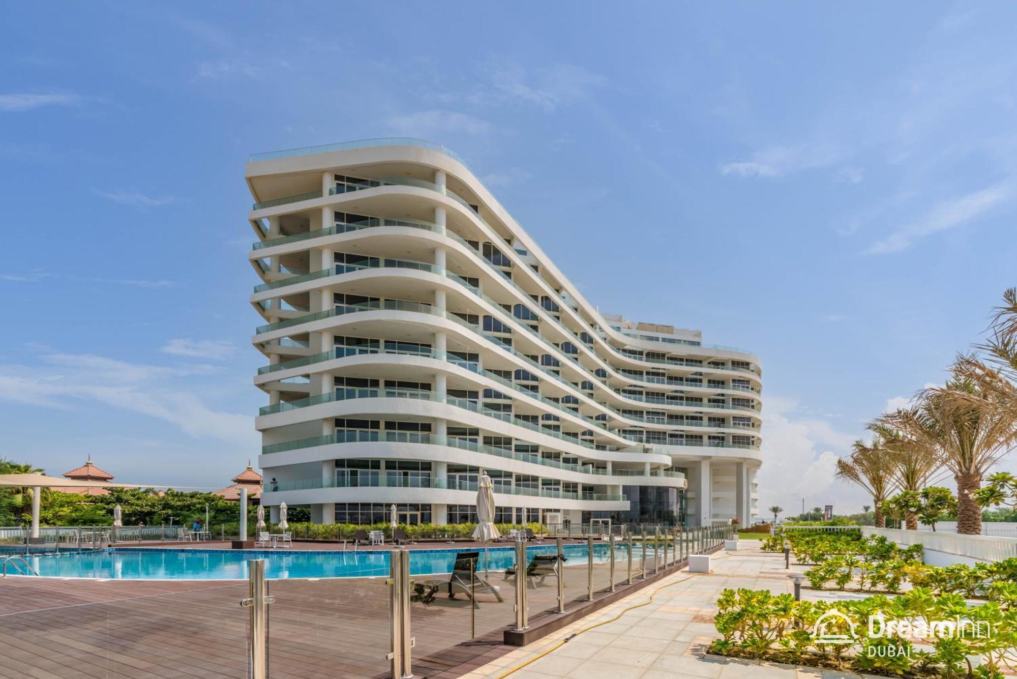 Apartment Dream - Mina By Azizi *