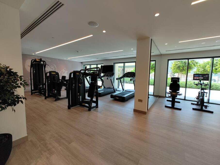 Ultimate / Amazing Burj Khalifa Views / 5 Min Walk From Mall / 6 People * Dubai