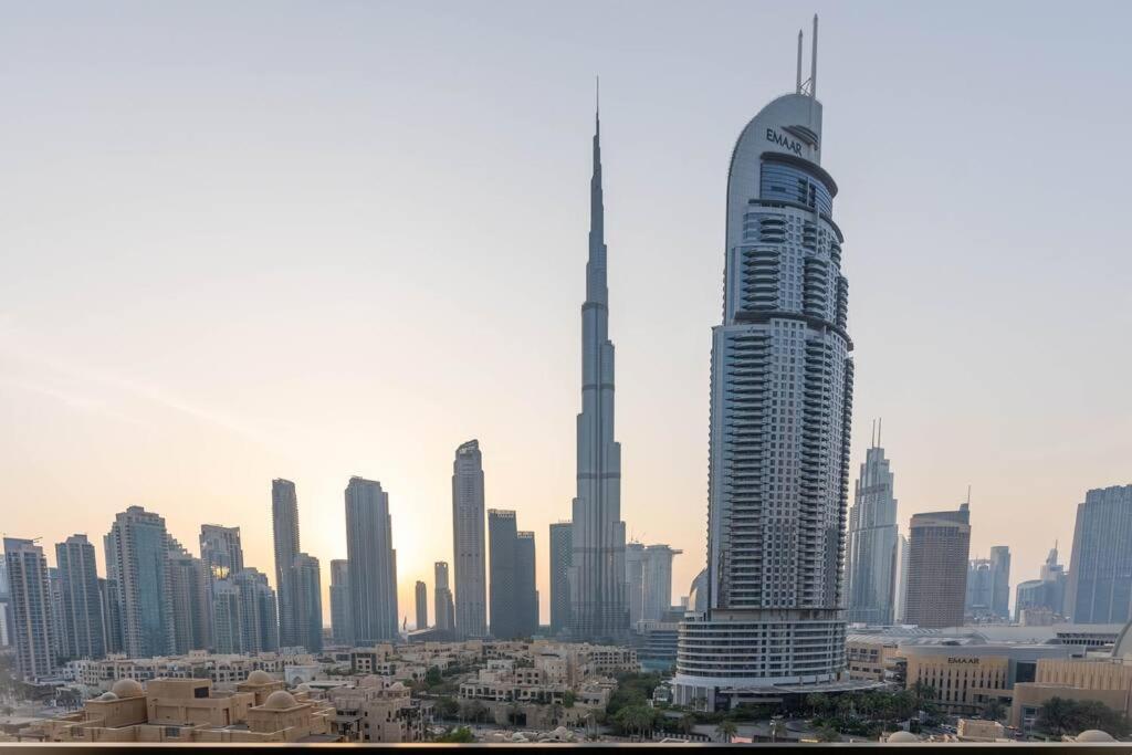 Ultimate / Amazing Burj Khalifa Views / 5 Min Walk From Mall / 6 People Apartment *