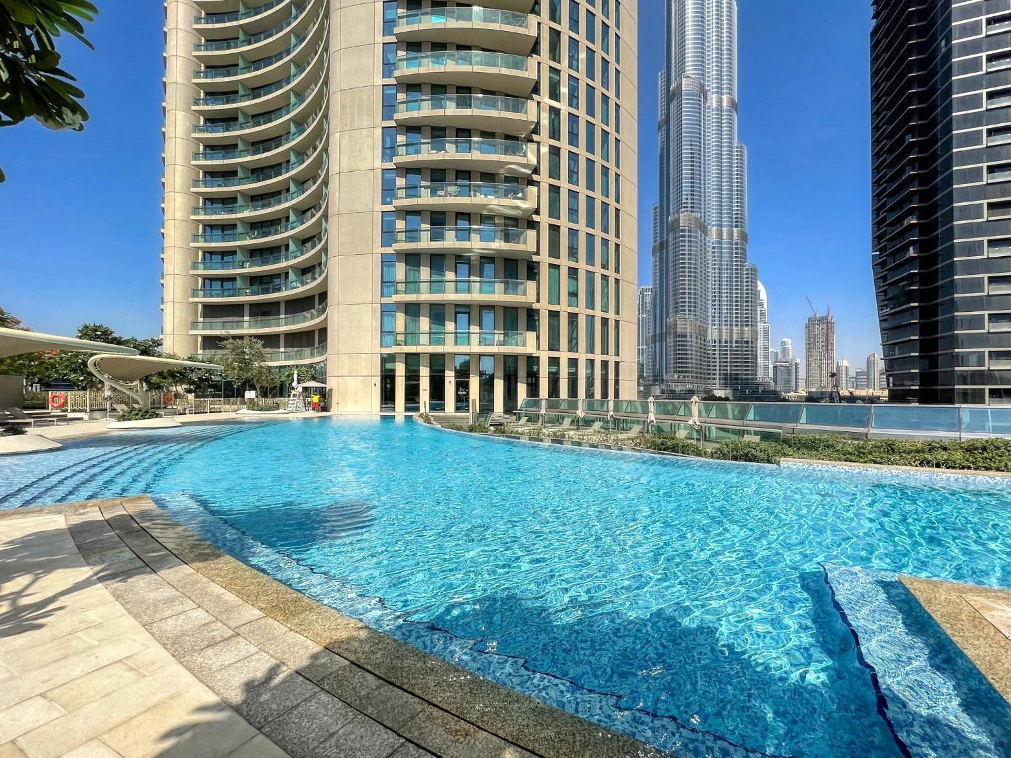 The Smart Concierge - Burjvista Apartment