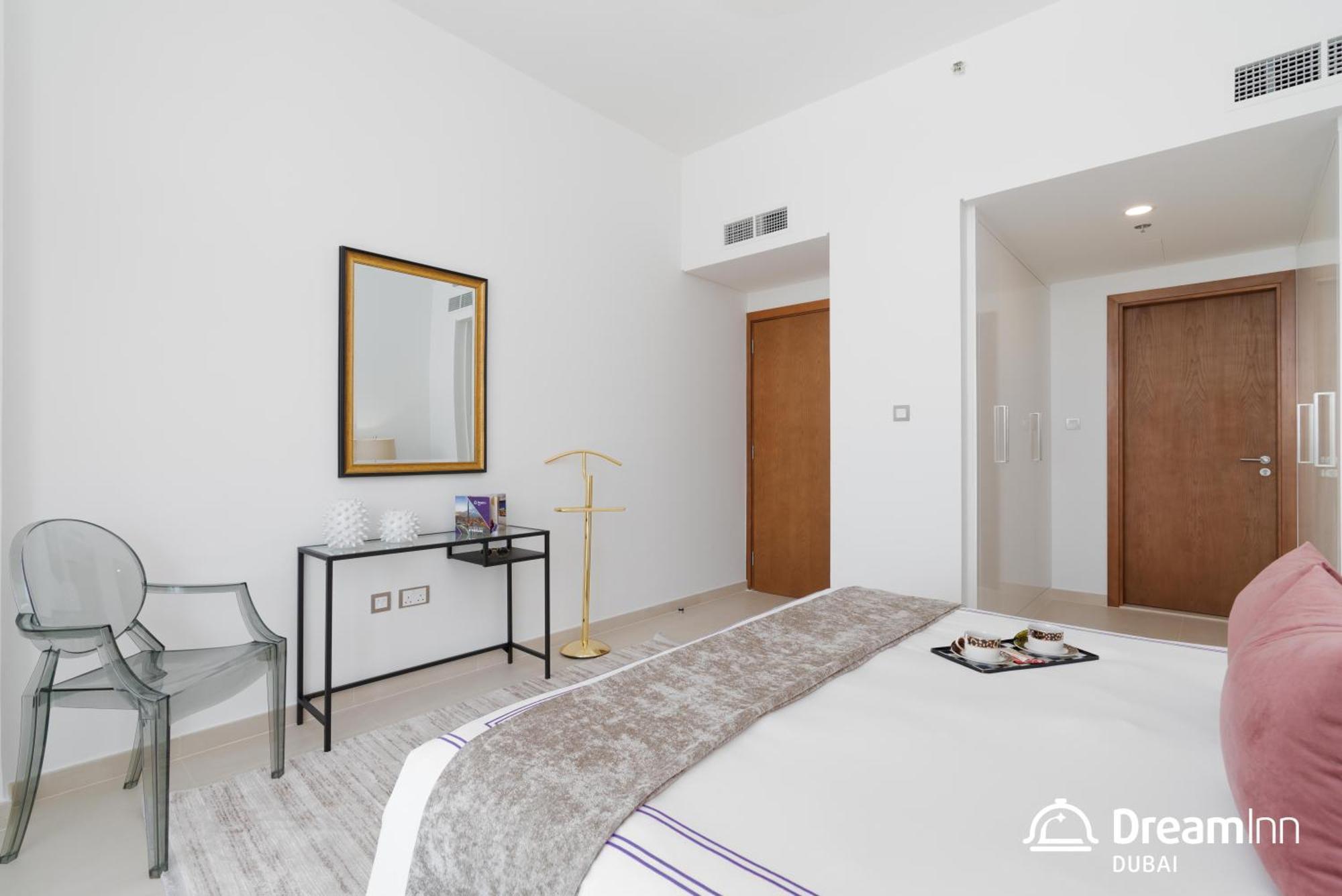 Dream - Mina By Azizi Apartment Dubai