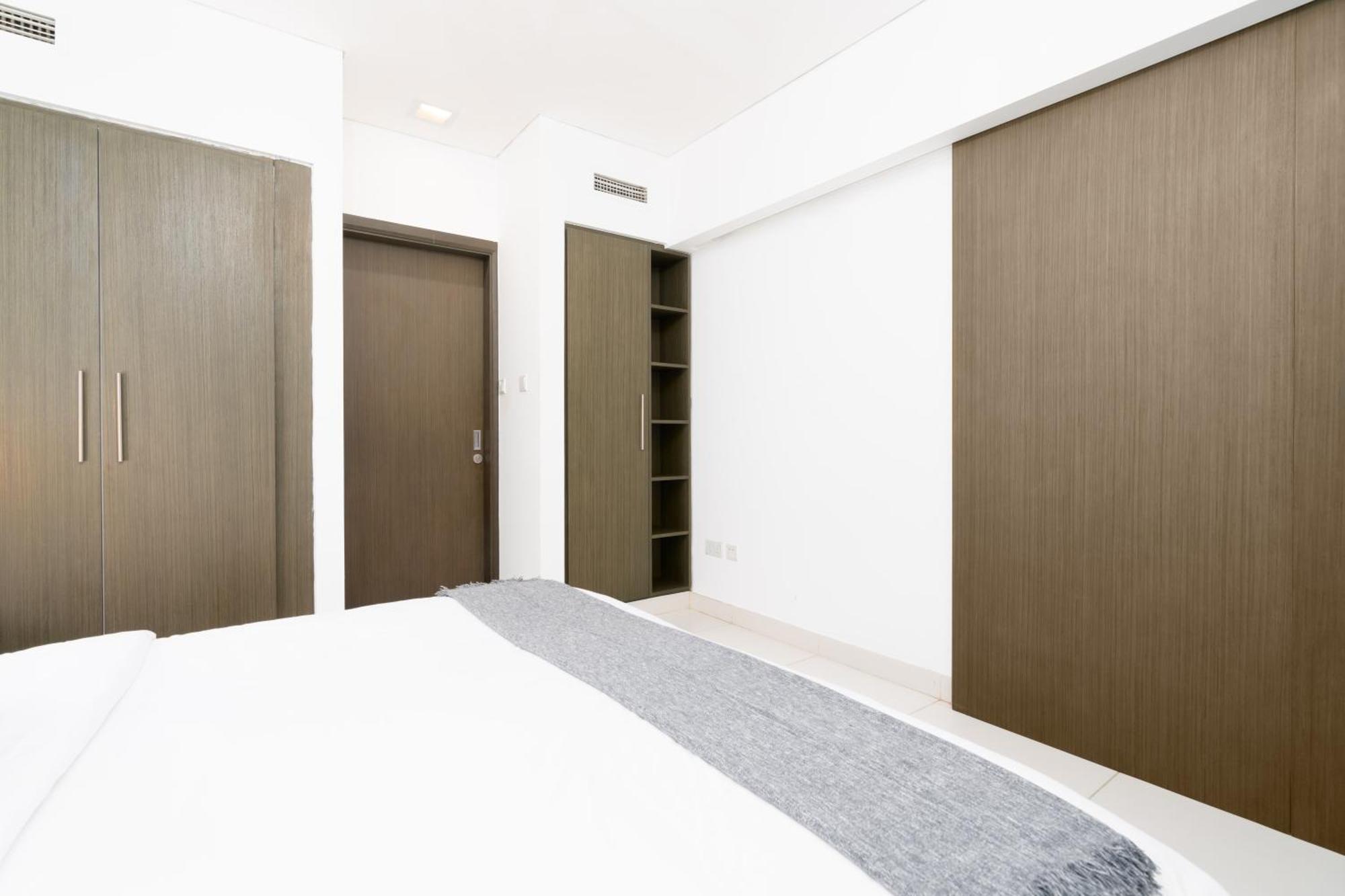 Daire Ultimate / 5 Min Walk From Mall / 5 People / Downtown Boulevard Dubai