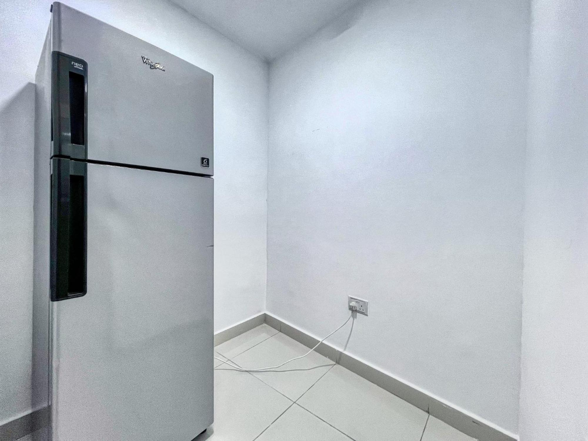 Apartment Lavish 2br With Charming Marina View Dubai