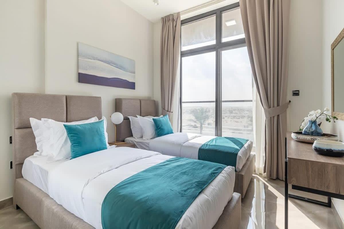 Frank Porter - Majestique Apartment