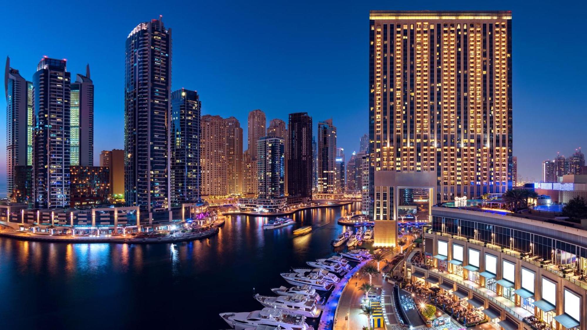 Marina Mall Apartments, Marina *