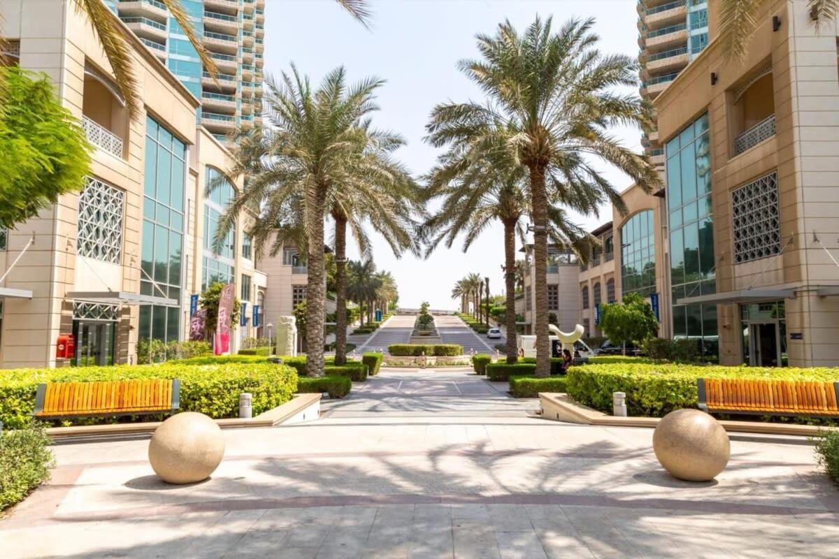 Frank Porter - Marina Heights Dubai