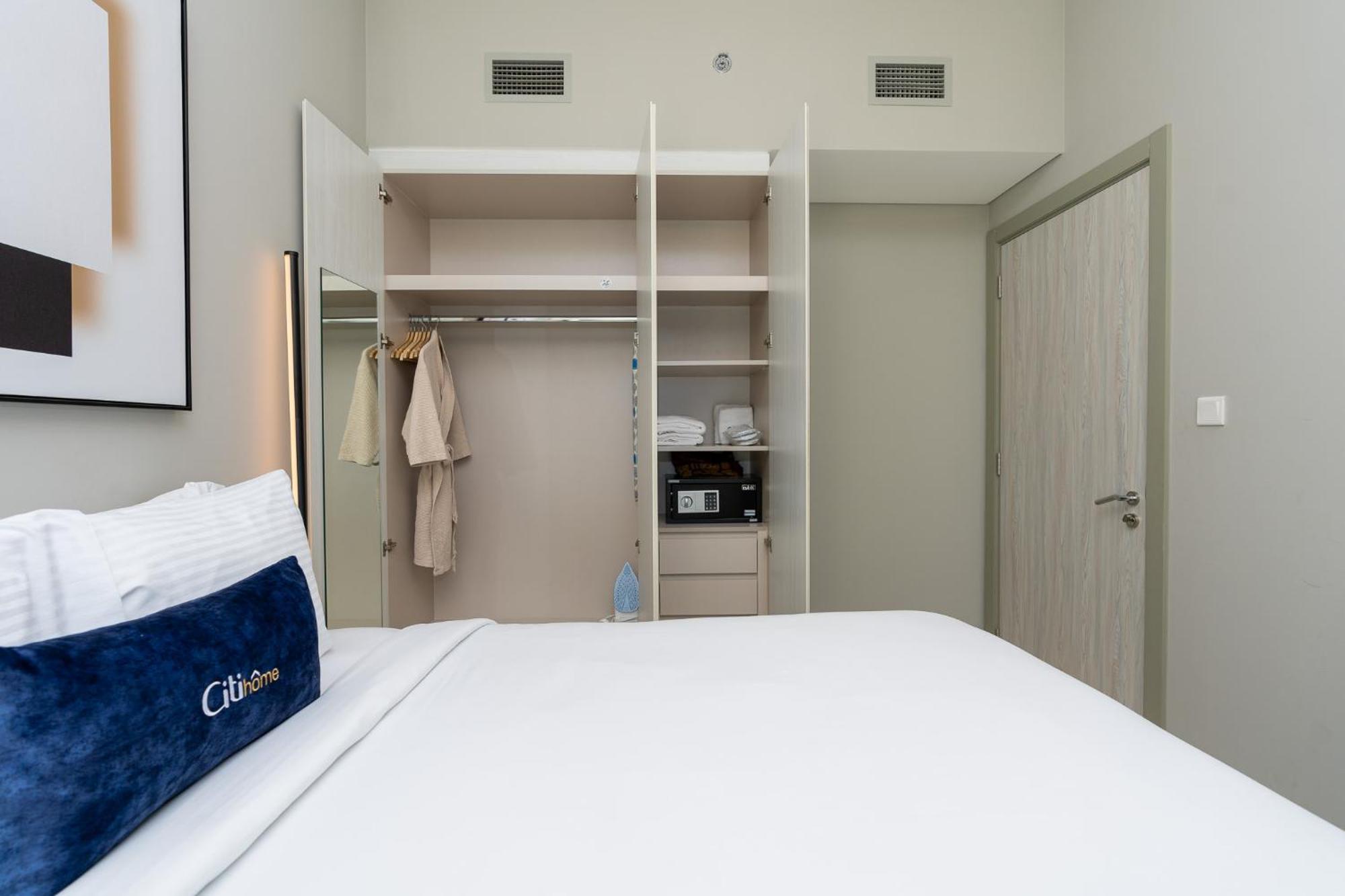 Citihome -1br In Business Bay Close To Shopping Mall * Dubai