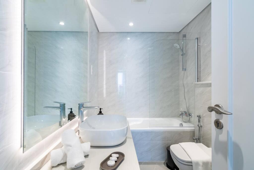 First Class 1br Modern And Spacious Apartamento