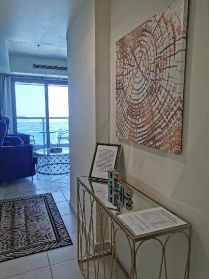 Apartment Luxury In Marina