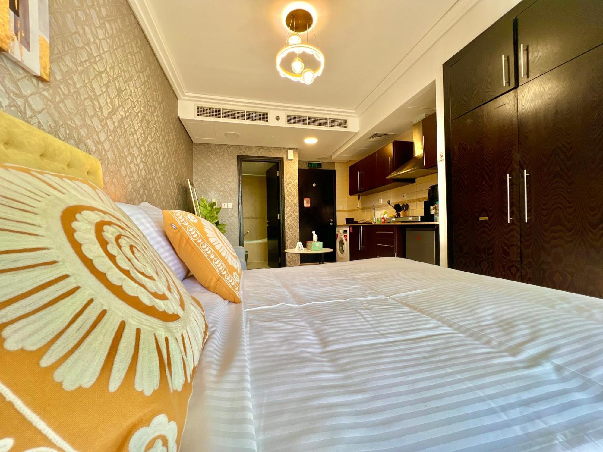 Cosmos Living Cozy Gcv2 Apartment Dubai