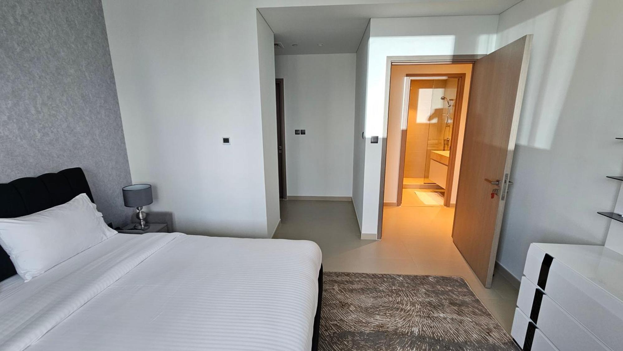 Mh-act Tower- Burj Khalifa View 3bedrooms-ref4107 Apartment Dubai