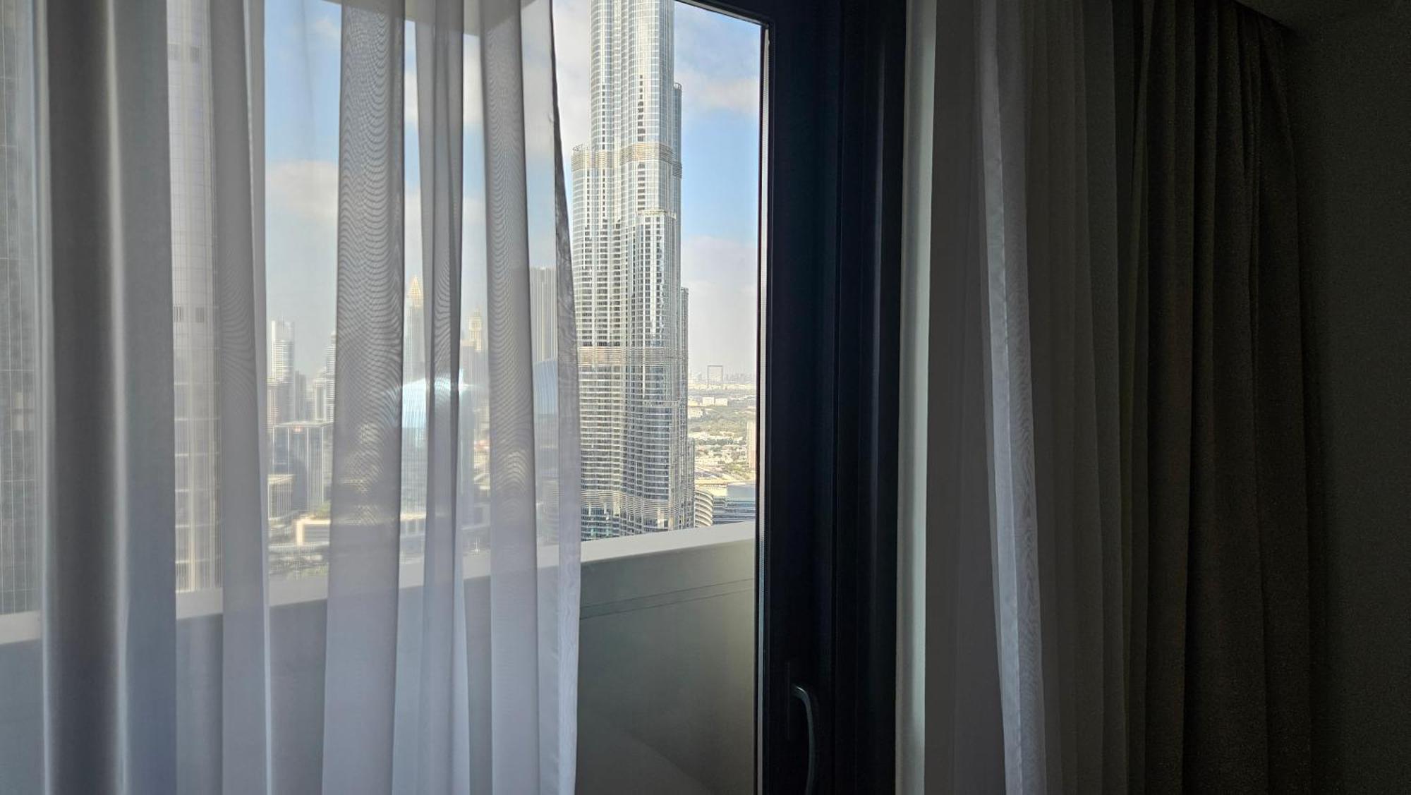 Mh-act Tower- Burj Khalifa View 3bedrooms-ref4107 Apartment