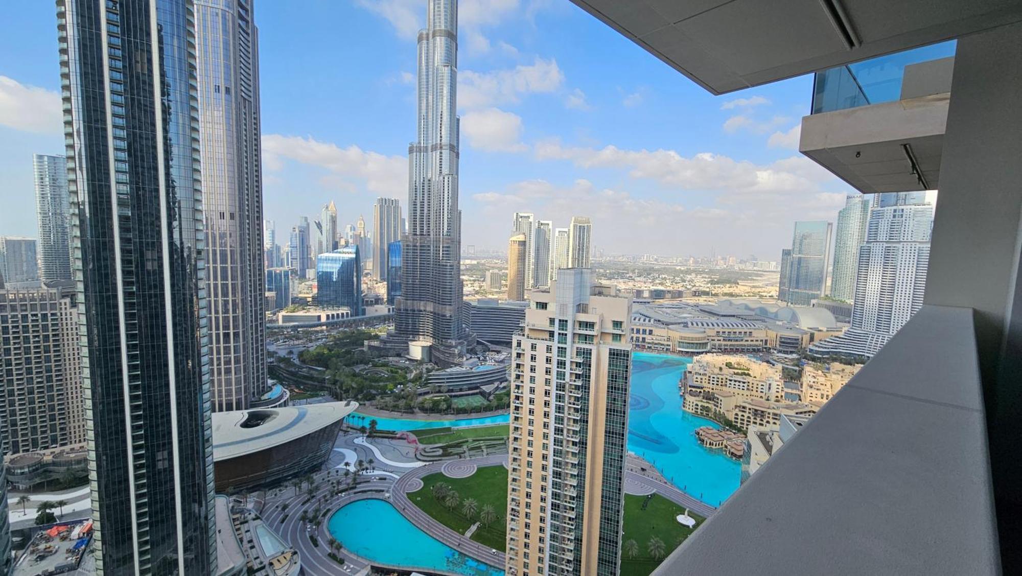 Mh-act Tower- Burj Khalifa View 3bedrooms-ref4107 Apartment