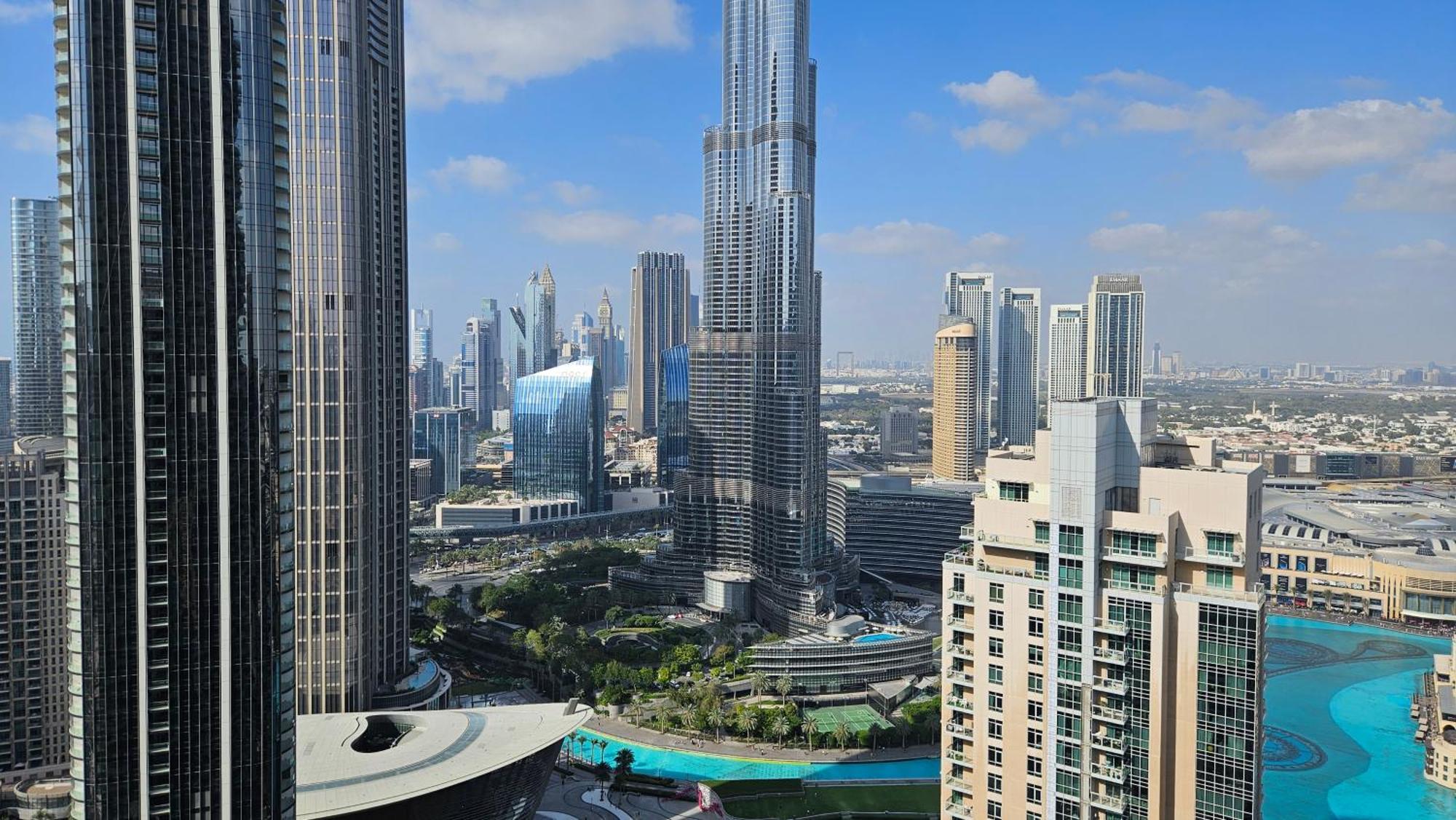Mh-act Tower- Burj Khalifa View 3bedrooms-ref4107 Apartment Dubai